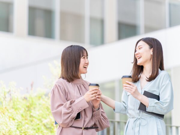 聞き上手になる方法は？コミュニケーションを良くするコツ